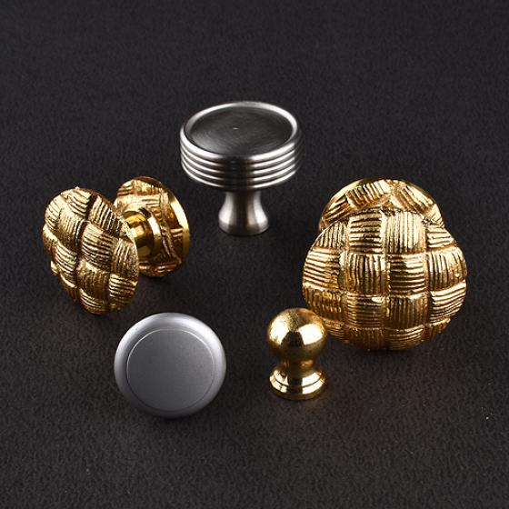 metal knobs