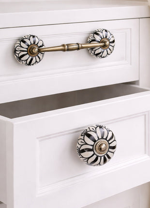 Black Design On White Ceramic Knob & Pull Bundle