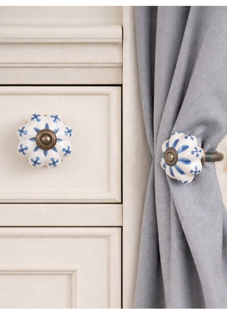 Blue Flower Design on White Base – Ceramic Knob & Curtain Tie Bundle
