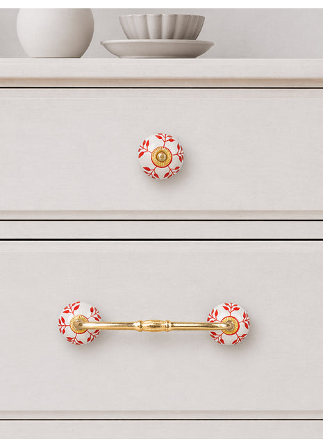 Red Design On White Ceramic Knob & Pull Bundle