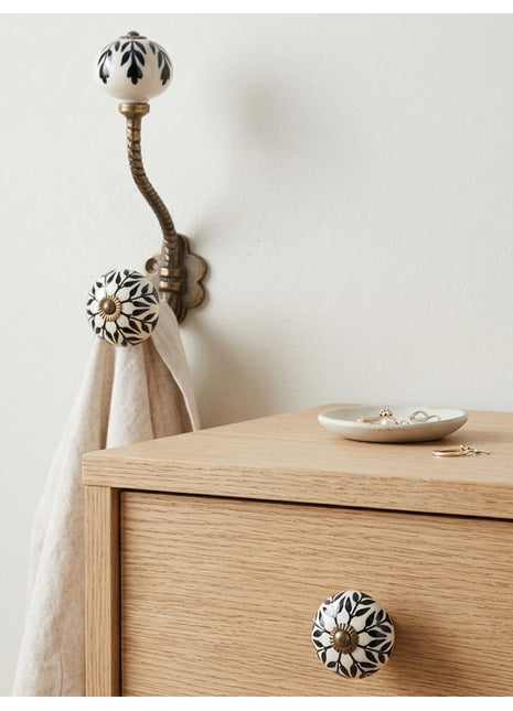 Black Design Ceramic Cabinet  Knob & Hanger Bundle – Decorative Closet Hardware