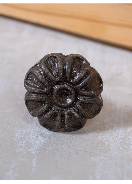 Flower Shape Unique Metallic Knob