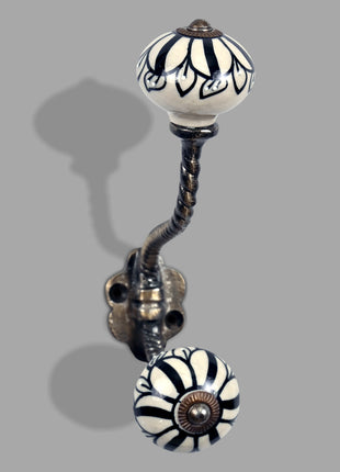 Black Color Design Knob - Metal Wall Hanger