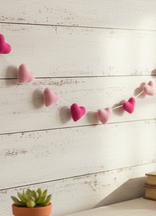 Wool Felt Heart Garland Valentine’s Day Home Decor