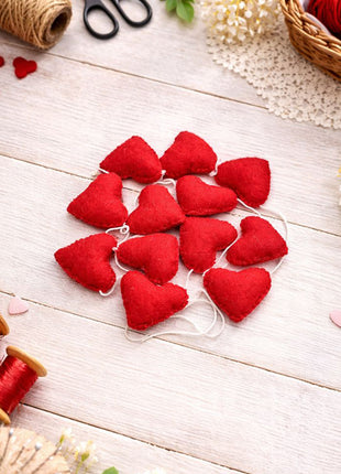 Handmade Wool Felt Heart Garland Valentine’s Day Decor