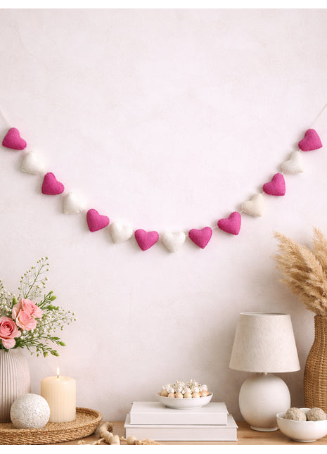 Wool Felt Heart Garland Valentine’s Day Home Decor 01