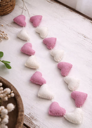 Wool Felt Heart Garland Valentine’s Day Home Decor 01