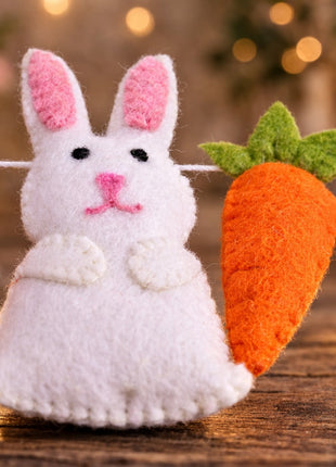 Easter Carrot, Rabbit & Flower Garland – Rustic Spring Bunny Home Decor