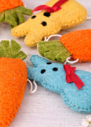 Easter Carrot & Bunny Garland – Rustic Spring Home Décor
