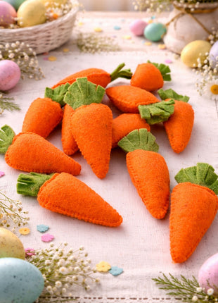 Carrot Set Wool Felt – 8–10 cm Handmade Spring & Easter Décor
