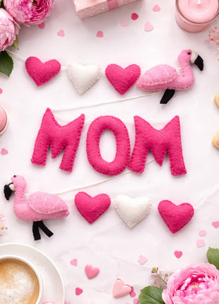 Handmade Wool Felt MOM Garland – Flamingo & Heart Decorative Banner