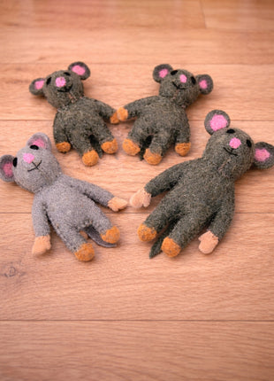 Handmade Wool Felt Mouse Family – Cute Nursery Decor & Kids Room Figurine Set