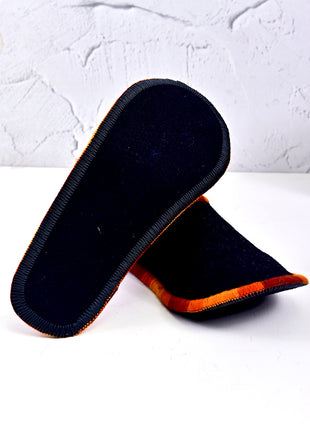 Handmade Natural Wool Felt Slippers – Black & Gray Soft Felt Sleepers | Lightweight & Breathable Footwear US7 Size (Set of Two)