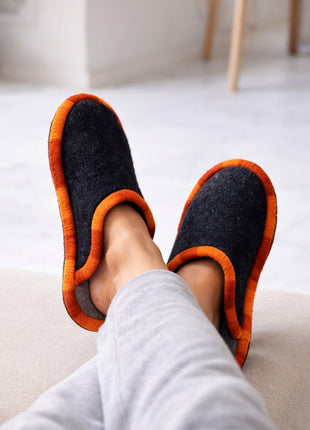 Handmade Natural Wool Felt Slippers – Black Soft Felt Sleepers | Lightweight & Breathable Footwear US7 Size