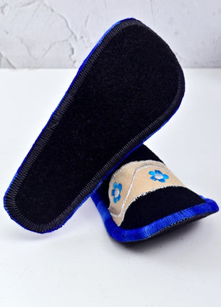 Handmade Natural Wool Felt Slippers – Soft Felt Sleepers | Lightweight & Breathable Footwear US7 Size (Set of Two)