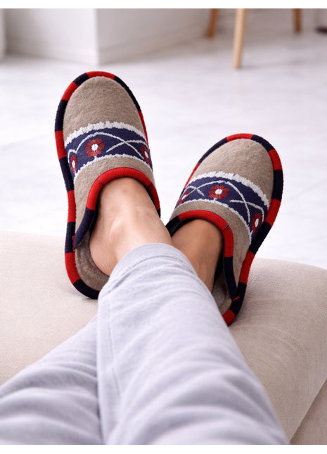 Handmade Natural Wool Felt Slippers – Designer Soft Felt Sleepers | Lightweight & Breathable Footwear US7 Size