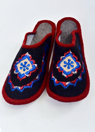 Handmade Natural Wool Felt Slippers | Lightweight & Breathable Footwear US7 Size (Set of Two)