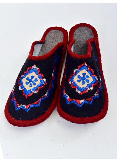 Handmade Natural Wool Felt Slippers | Lightweight & Breathable Footwear US7 Size (Set of Two)