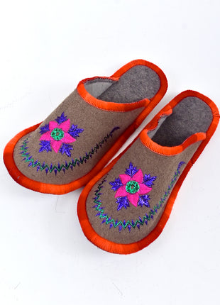 Handmade Natural Wool Felt Slippers | Lightweight & Breathable Footwear US7 Size (Set of Two)