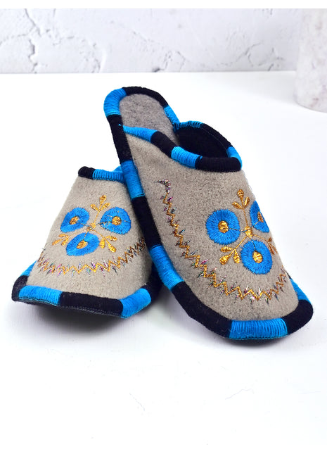 Gray Soft Felt Sleepers | Lightweight & Breathable Footwear US7 Size