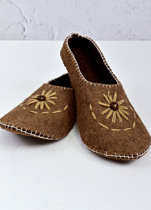 Handmade Natural Wool Felt Slippers – Brown Soft Colorful Felt Sleepers | Cozy Indoor House Shoes | Lightweight & Breathable Footwear (Buy 1 Get 1)