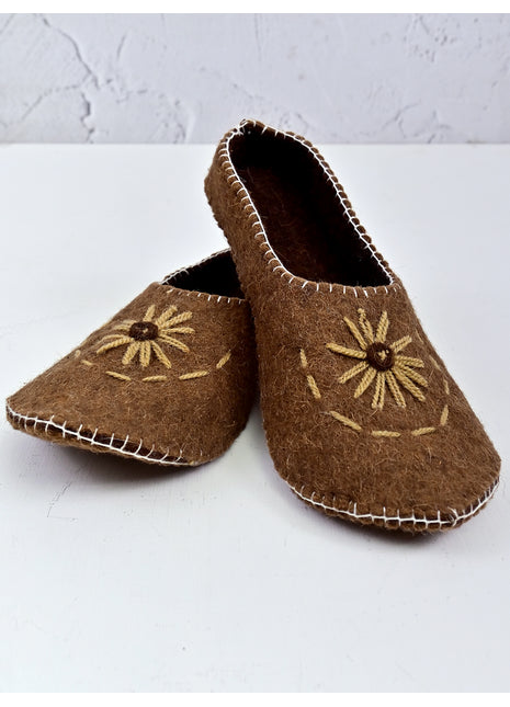 Handmade Natural Wool Felt Slippers – Brown Soft Colorful Felt Sleepers | Cozy Indoor House Shoes | Lightweight & Breathable Footwear (Buy 1 Get 1)
