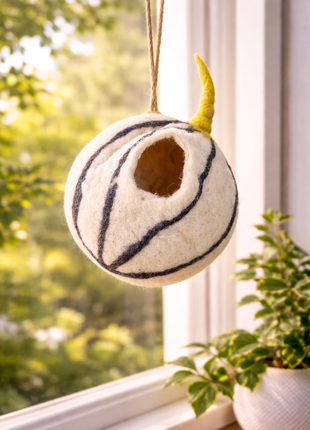 Handcrafted Wool Felt Bird Nest – Cozy Hanging Nest Décor for Home & Garden