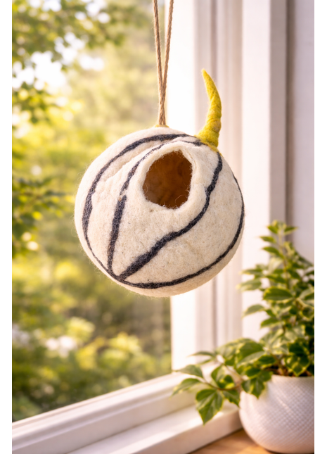 Handcrafted Wool Felt Bird Nest – Cozy Hanging Nest Décor for Home & Garden