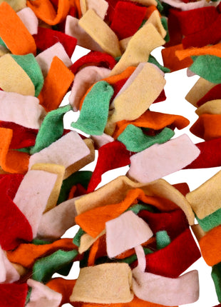 Autumn-Inspired Wool Felt Garland Enhancing Elegant Mantel Decor