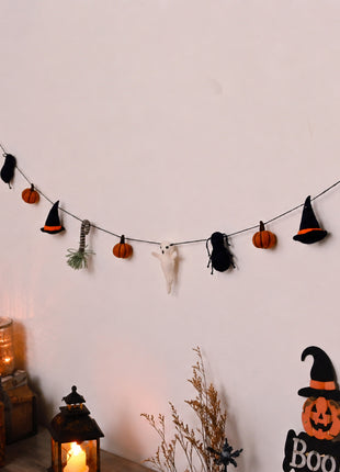 Handmade Wool Felt Halloween Spooky Garland - Festive Wall Decor (5 Feet)