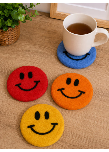 Handmade Wool Felt Smiley Face Coasters Set – Colorful Retro Happy Face Drink Coasters for Home & Office Decor (Set of 4)