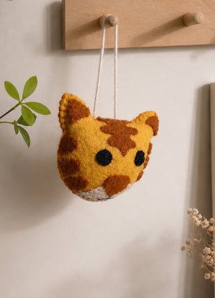 Handmade Wool Felt Cat Face Hanging Ornament – Cute Animal Wall Décor