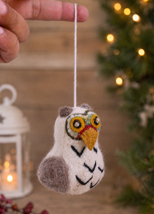 Handmade Wool Felt Owl Christmas Ornament – Cute Snowy Owl Figurine for Winter Woodland