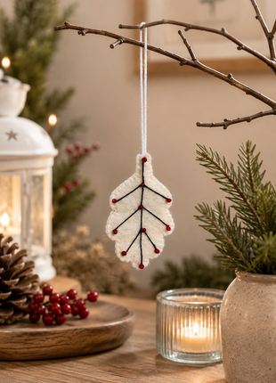 Handmade Wool Felt White Leaf Hanging Ornament – Christmas Tree Decoration & Nature-Inspired Holiday Décor
