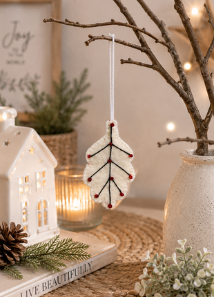 Handmade Wool Felt White Leaf Hanging Ornament – Christmas Tree Decoration & Nature-Inspired Holiday Décor