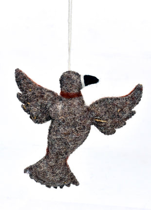Handmade Wool Felt Flying Bird Hanging Ornament – Nature-Inspired Home & Nursery Decoration