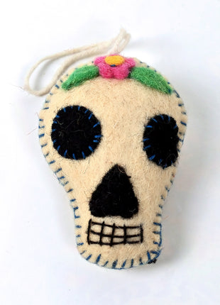 Handmade Wool Felt Sugar Skull Hanging Ornament – Halloween Skull Decor for Spooky Home & Party Decorations