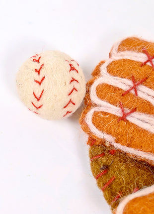 Handmade Baseball Glove Wool Felt Ornament – Sports-Themed Felt Hanging Decoration for Kids Room & Baseball Lovers