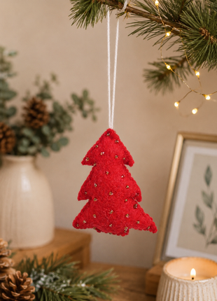 Handmade Red Christmas Tree Wool Felt Hanging Ornament – Festive Felt Tree Decoration for Christmas Tree & Holiday Home Décor