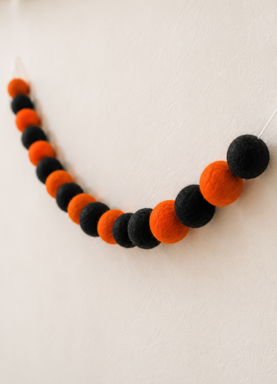 Handmade Wool Felt Halloween Ball Garland – Orange & Black Pom Pom Hanging Banner