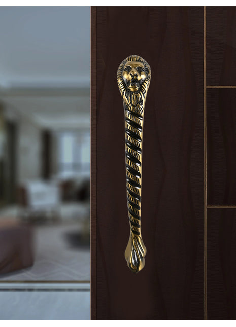 Lion Head Antique Brass Finished Door Handles - Vintage Style Cabinet Furniture Hardware