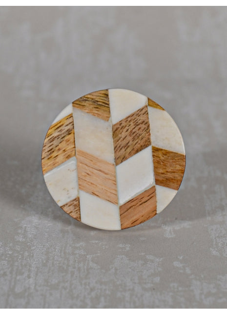 White and Brown Color Round Shape Bone Knobs