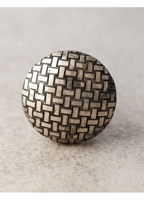 Silver Colored Metal knob Big Without dotted