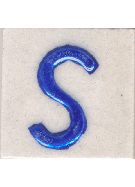 Blue S alphabet white tile (2x2)