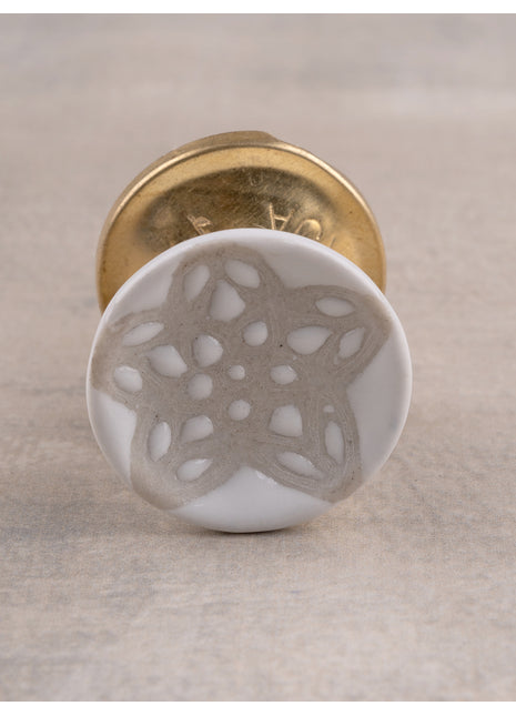 Handmade Off White Round Star Design Ceramic Knob