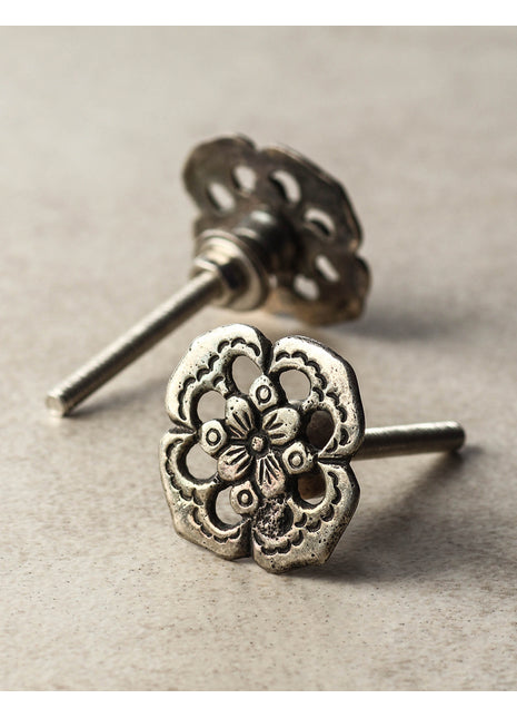 Flowered design Metal knob