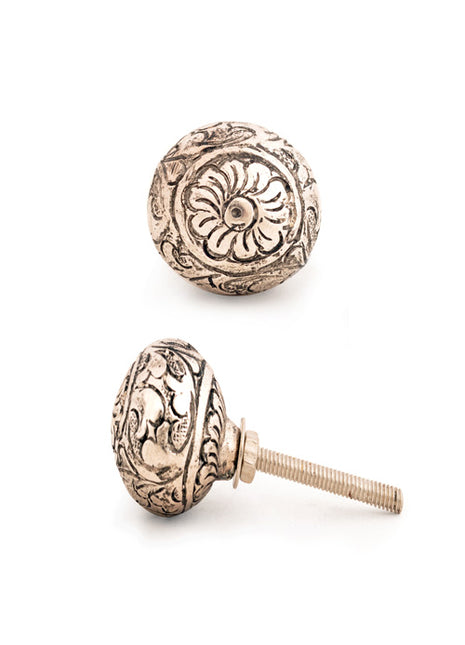 Round Matel Knob With Antique Silver Look