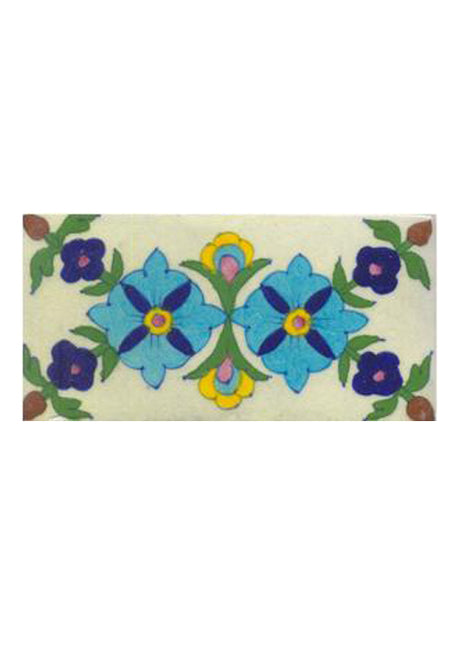 Turqouise and blue flower with white Piastrelle