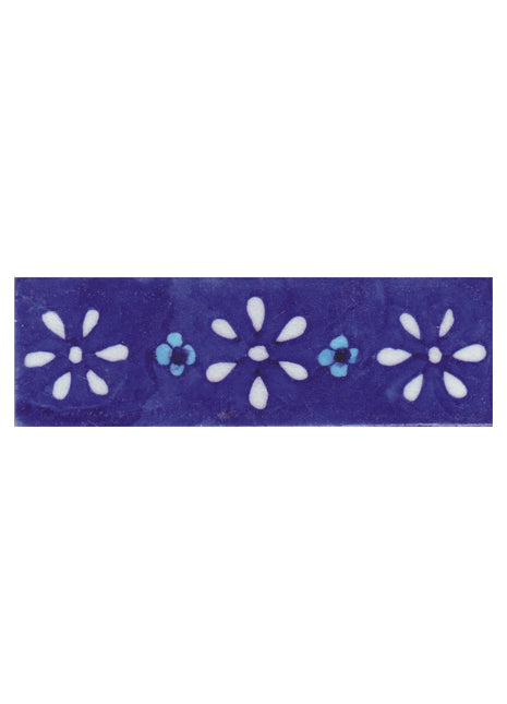 White and Turquoise Flowers with Blue Base タイル