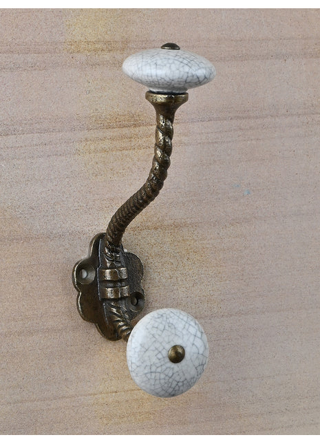 Dusty White Cracked Round Knob With Metal Wall Hanger